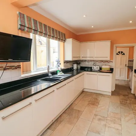 50 West Street Edelweiss *