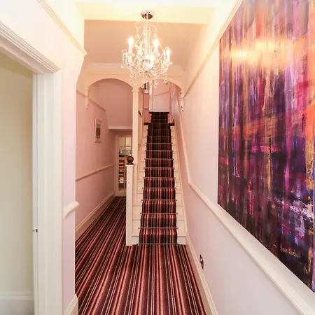 50 West Street Edelweiss