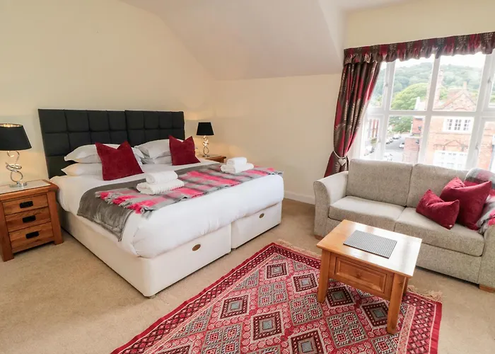 50 West Street Edelweiss Scarborough