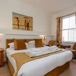 50 West Street Edelweiss * Scarborough