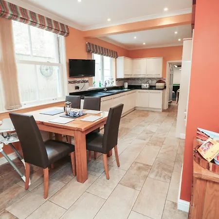 50 West Street Edelweiss